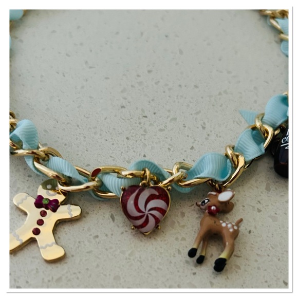 NWT Betsey Johnson Faux Stone Jingle Bell Bling Christmas Charm Bib Necklace - Picture 5 of 7